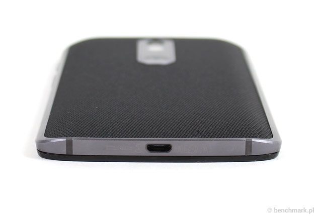 Lenovo Moto X Force - dół