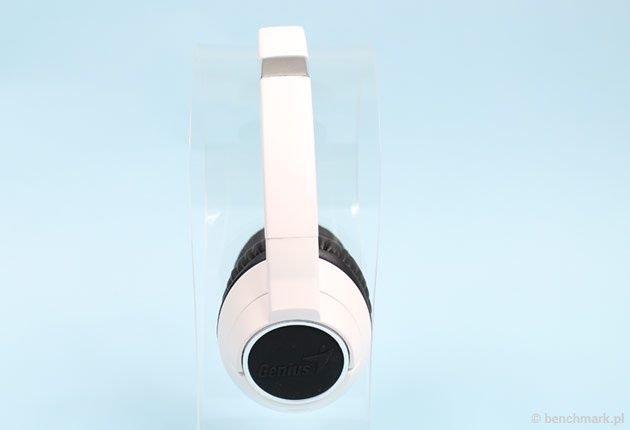 Genius HS-930BT z boku