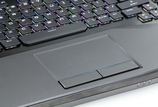 MSI GT75VR 7RF Titan Pro touchpad
