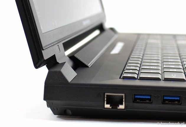 Dream Machines X980 złącza