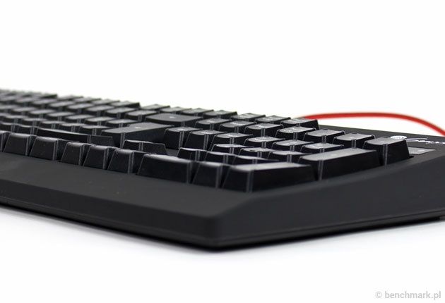 Genesis RX75 ujęcie pod kątem