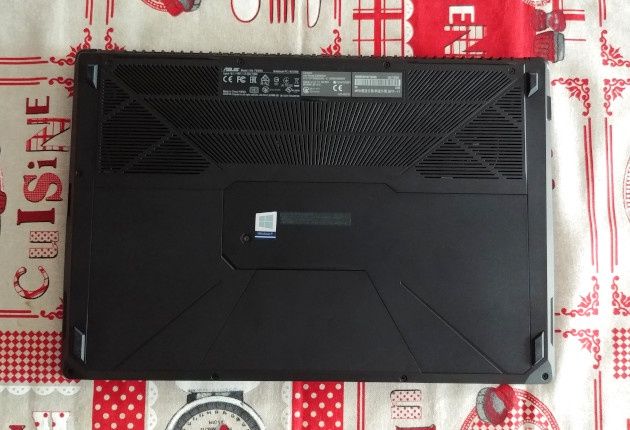 Asus FX503VD spód