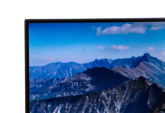 LG 32UL950-W ramka ekranu