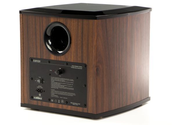Edifier S70DB tył subwoofera