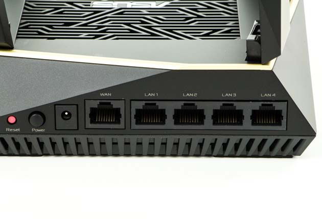 ASUS AX6100 - gniazda