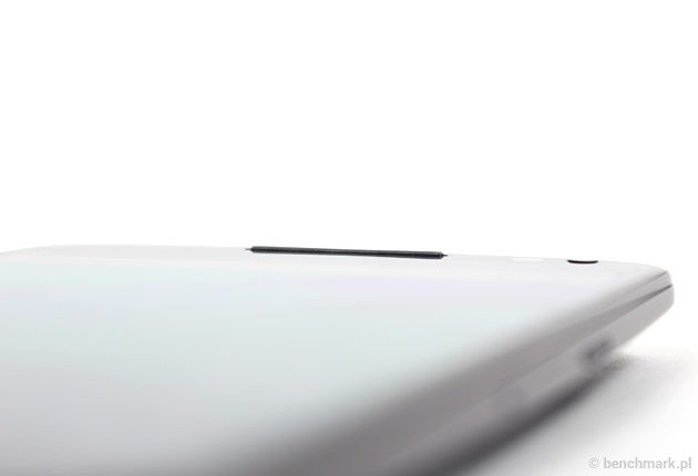 Motorola Moto X Style - ekran pod kątem