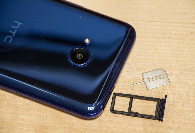 htc u11 life slot sim