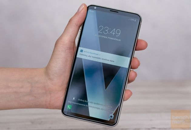 LG V30