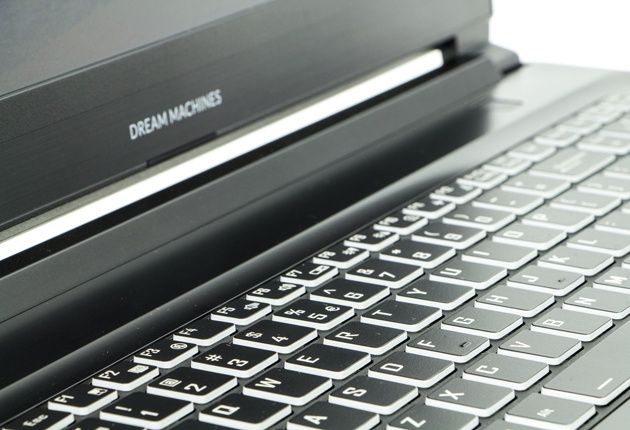Dream Machines G1660Ti-17PL26 klawiatura