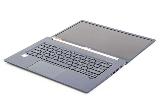 Acer Swift 5 ekran na płasko