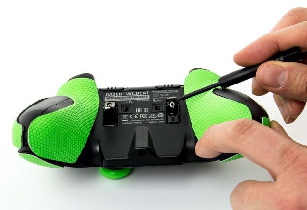 Razer Wildcat - po odkręceniu jednego spustu