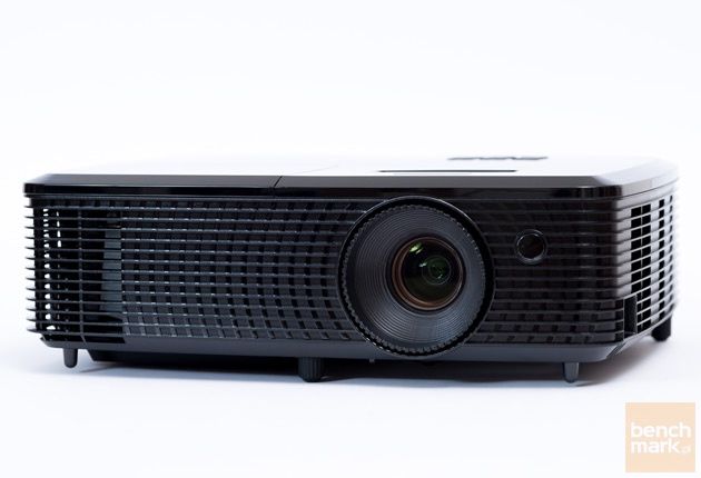 Optoma HD142X przód bok