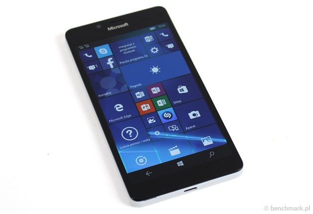 Microsoft Lumia 950 smartfon front