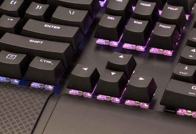 HyperX Alloy Elite RGB - klawisze strzałek