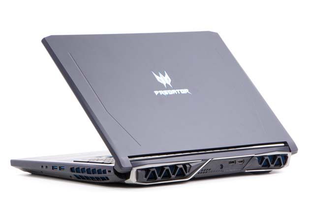 Acer Helios 500 tył profil