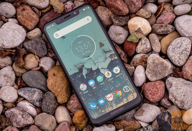 Motorola One ekran