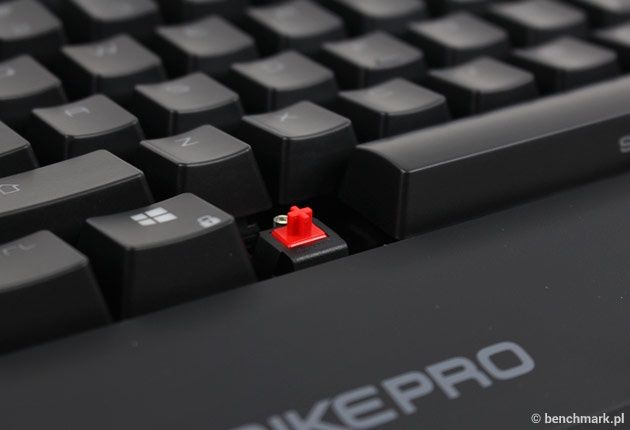 Ozone Strike Pro - przełączniki Cherry MX Red