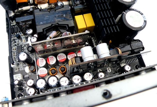 Chieftronic PowerPlay Gold GPU-750FC