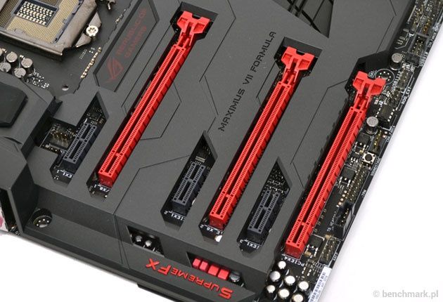 ASUS ROG Maximus VII Formula złącza pcie-e