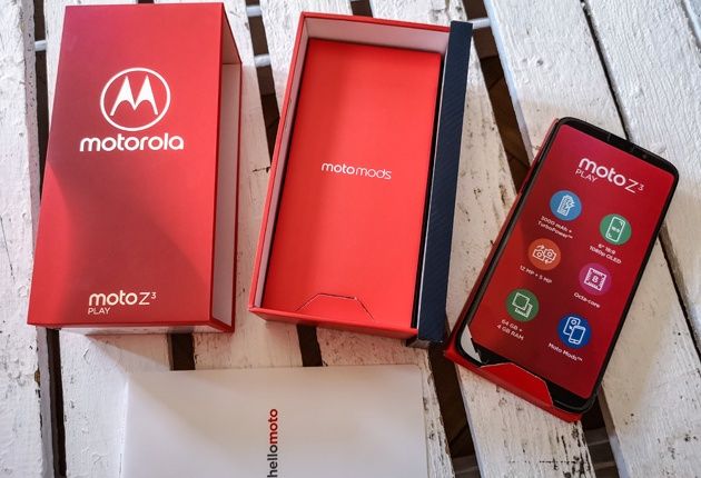 Moto Z3 Play pudełko 1