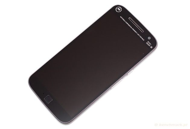 Moto G4 Plus przód