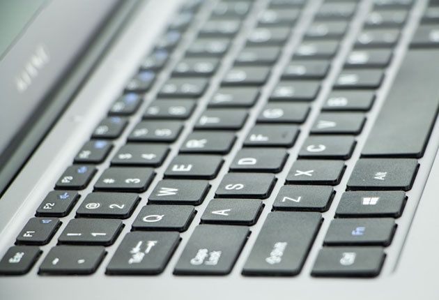 Kiano SlimNote 13.3 klawiatura