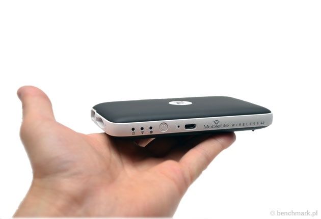 Kingston MobileLite Wireless G2 w ręce