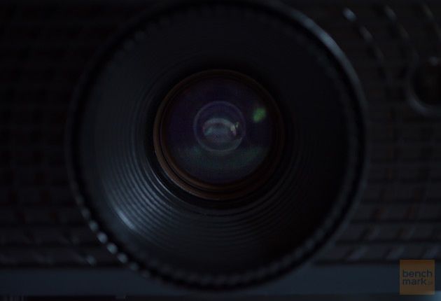 Optoma X340 - widok przednia soczewka