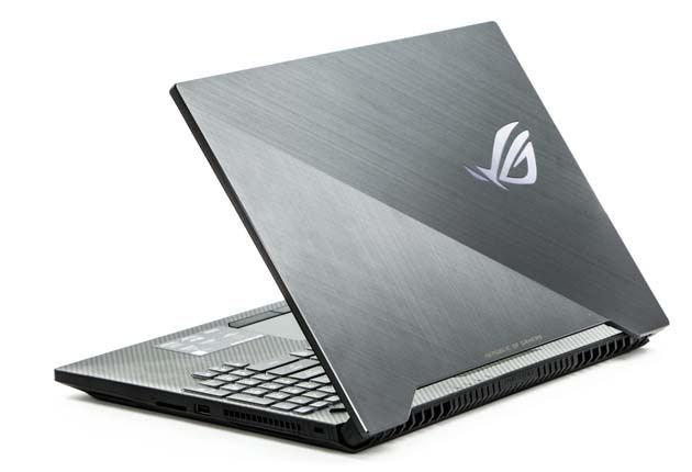 ASUS ROG Strix Scar II GL504 tył profil