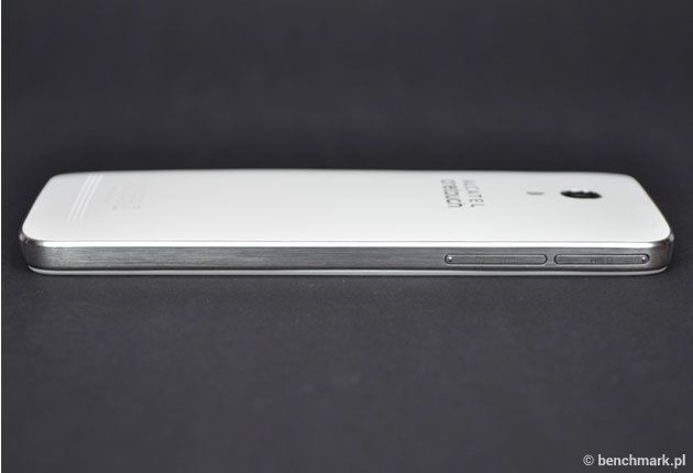 Alcatel OneTouch Idol 2 Mini S - lewa bok