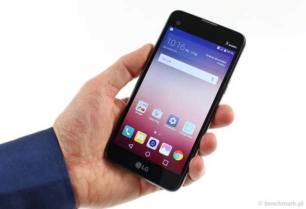 LG X Screen test smartfona
