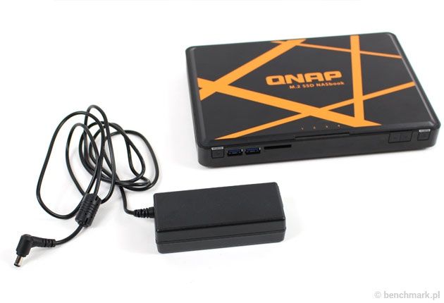 QNAP TBS-453A zasilacz