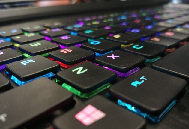 MSI GT75VR 7RF Titan Pro podświetlenie