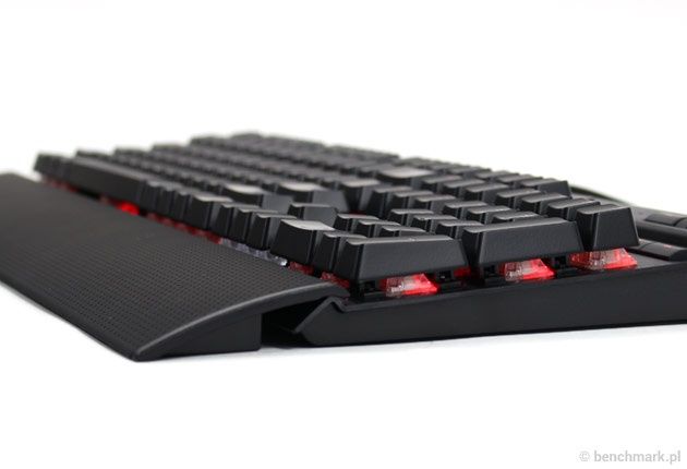 Corsair K70 Rapidfire - podświetlenie mikroprzełączników