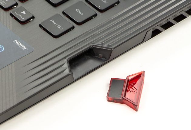 Asus ROG Strix Hero III G531GW-ES013 prawy bok Keystone