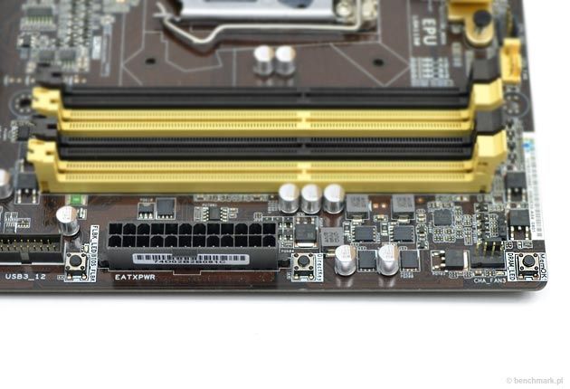 ASUS Z87 PLUS sloty RAM