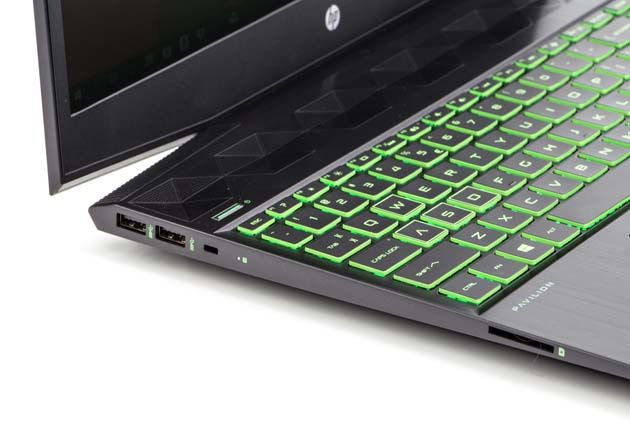 HP Pavilion Gaming 15-cx0006nw lewy bok