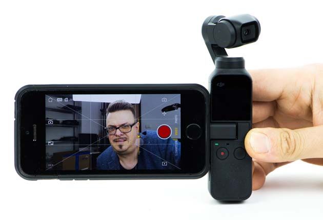 Dji Osmo Pocket - połączony z iPhone SE
