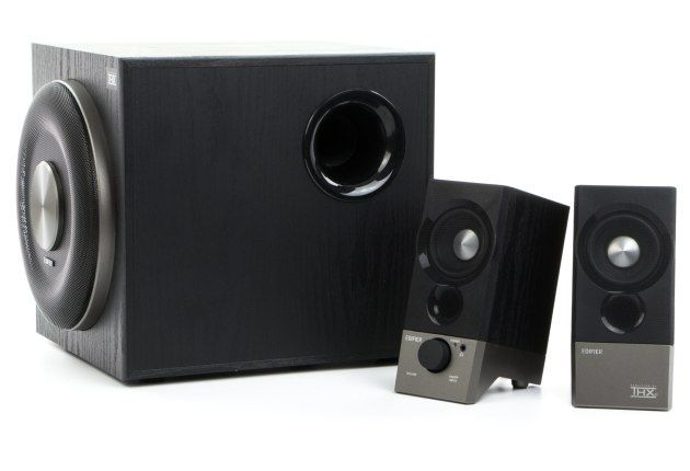 edifier m3600db z boku