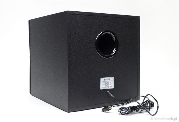 Edifier C2X - tył subwoofera