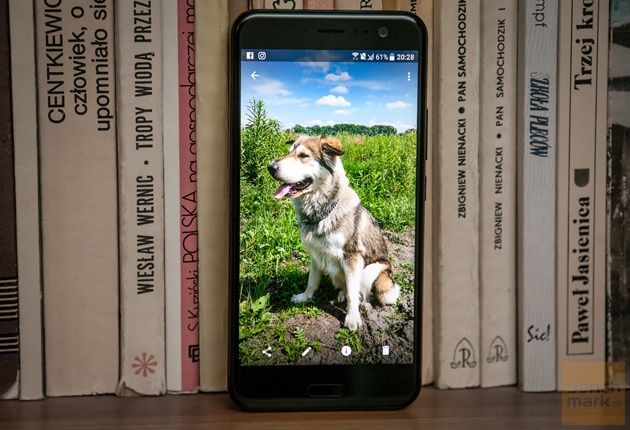 HTC U11 wyświetlony obrazek