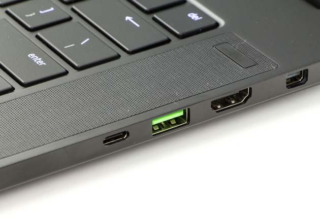 Razer Blade 15 prawy bok