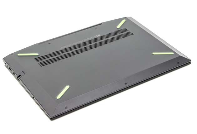 HP Pavilion Gaming 15-cx0006nw spód obudowy