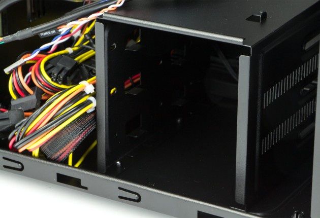FSP CMT210 klatka HDD