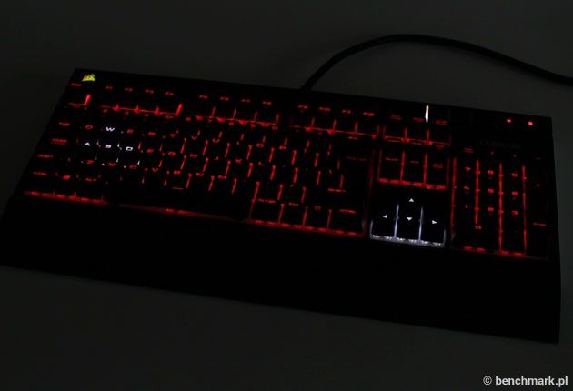 Corsair Strafe RGB - podświetlenie o zmiennym natężeniu