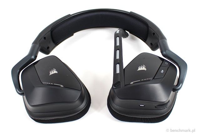 Corsair Void RGB Wireless - leżące słuchawki