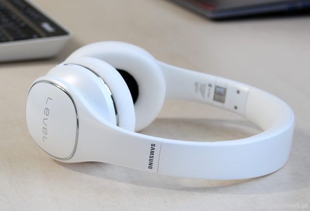 Samsung Level On Wireless - panel dotykowy