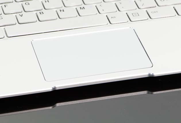 Kiano Elegance 14.2 touchpad