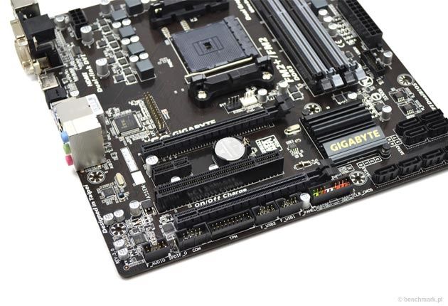 Gigabyte GA-F2A88XM-D3H gniazda pci-e