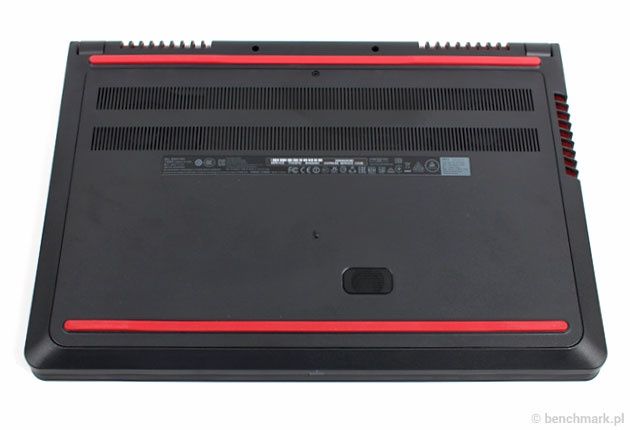 Dell Inspiron 7559 spód obudowy